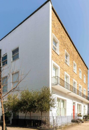 Spacious & Modern 3BRs house in central london